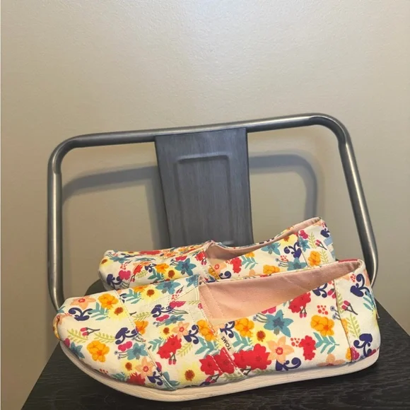 TOMS Floral Canvas Alpargata Slip-On Flats Women’s US 7 Spring Summer Shoes - Picture 10 of 14